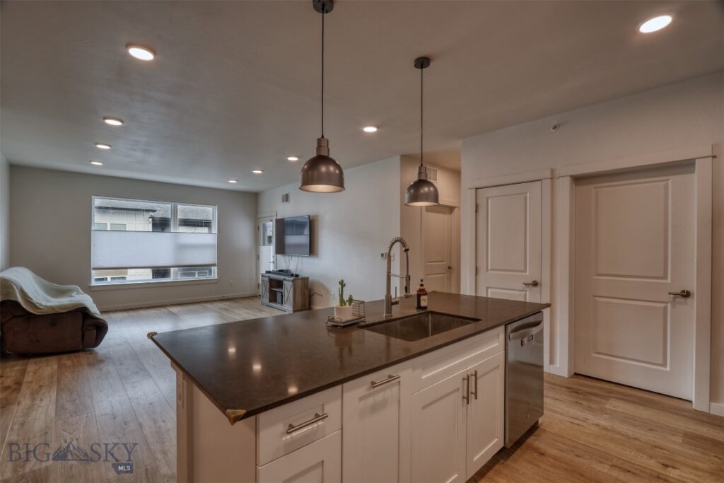 2221 Willow Drive, Livingston MT 59047