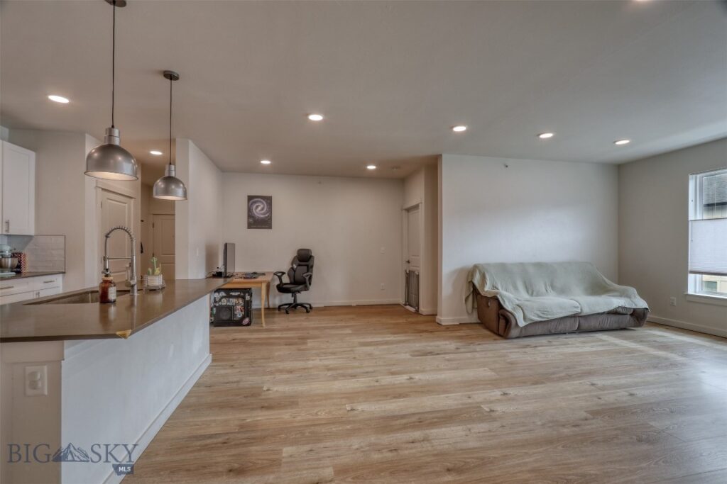 2221 Willow Drive, Livingston MT 59047