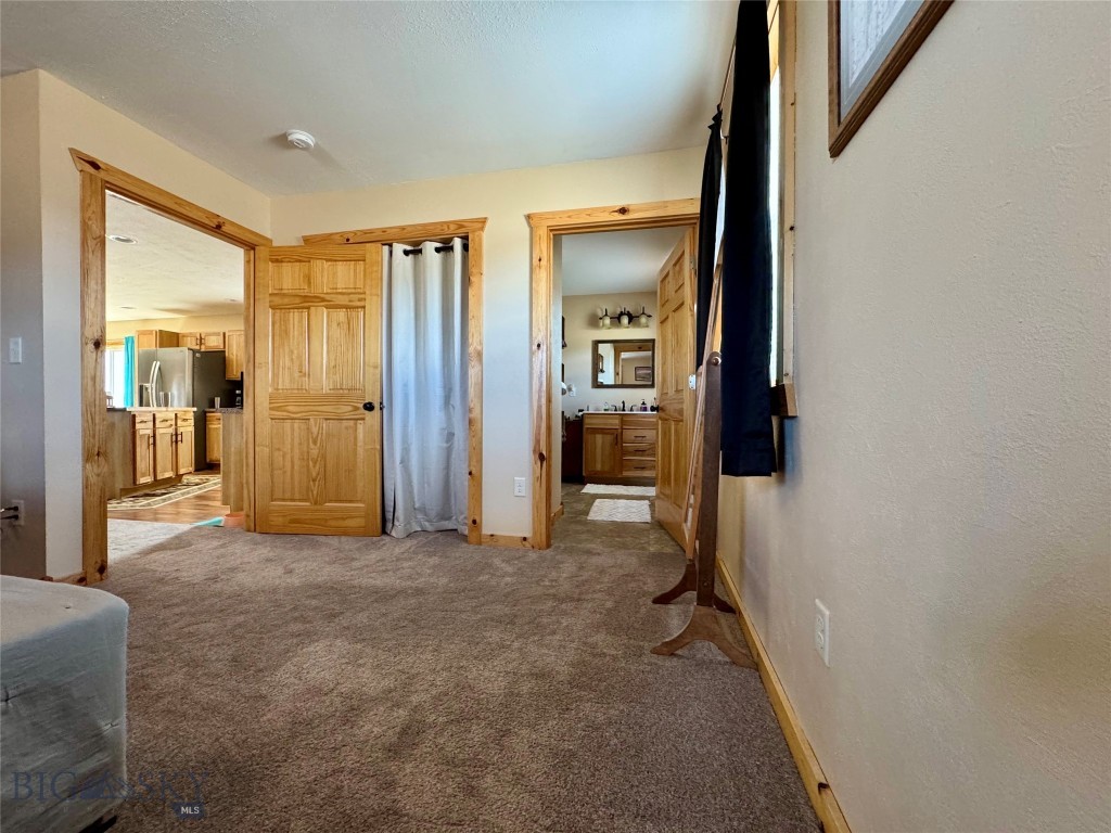 2 Cielo Grande Dr, Livingston MT 59047