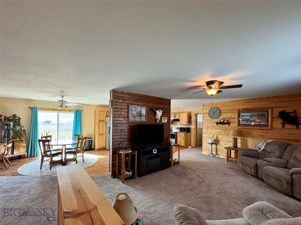 2 Cielo Grande Dr, Livingston MT 59047