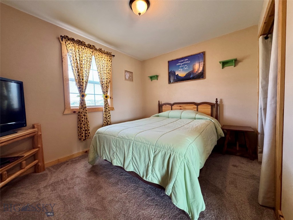 2 Cielo Grande Dr, Livingston MT 59047