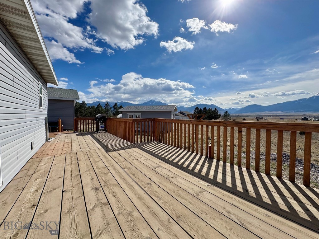2 Cielo Grande Dr, Livingston MT 59047