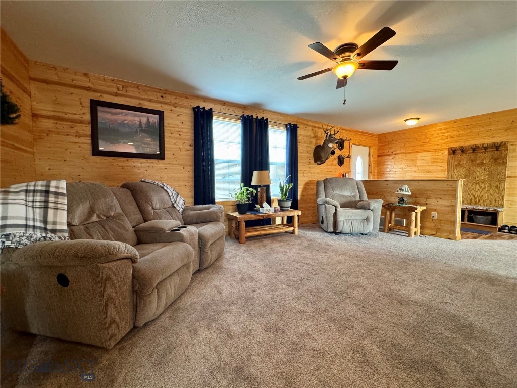 2 Cielo Grande Dr, Livingston MT 59047