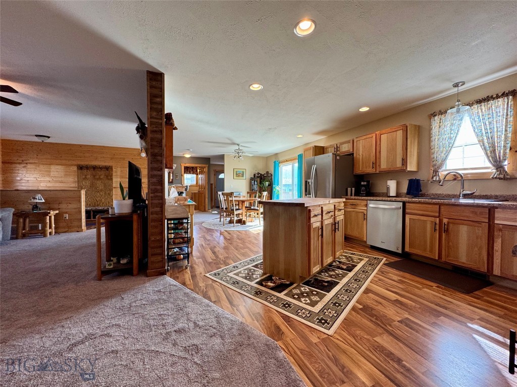 2 Cielo Grande Dr, Livingston MT 59047