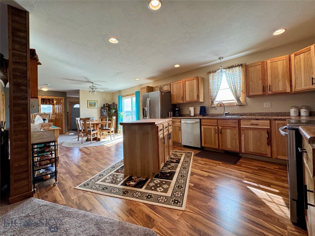 2 Cielo Grande Dr, Livingston MT 59047