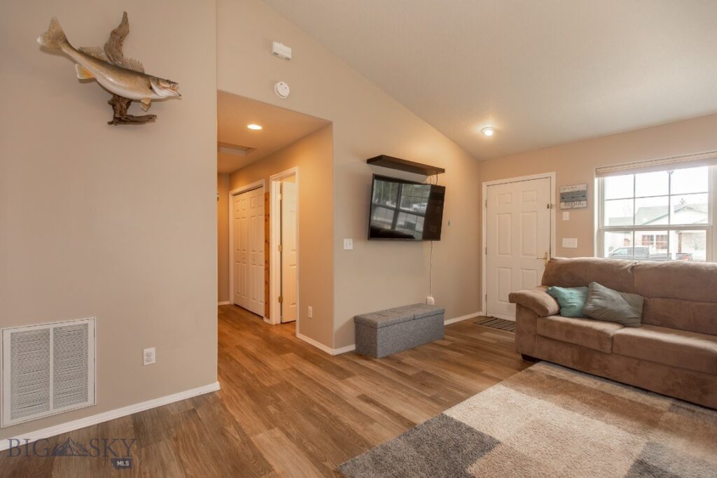 903 Paisley Drive, Belgrade MT 59714