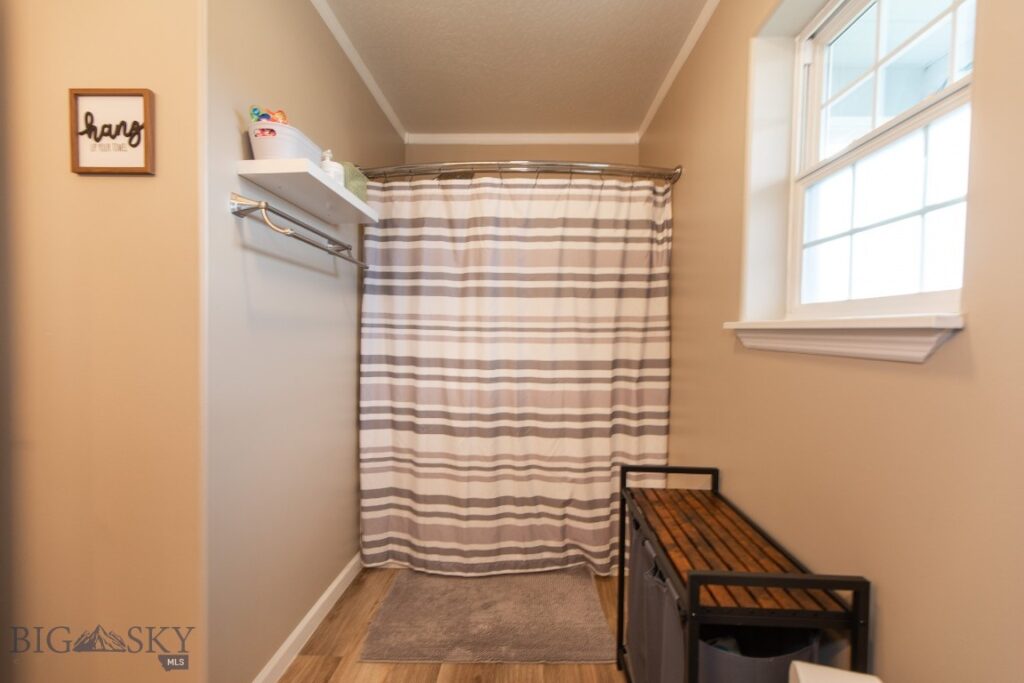 903 Paisley Drive, Belgrade MT 59714