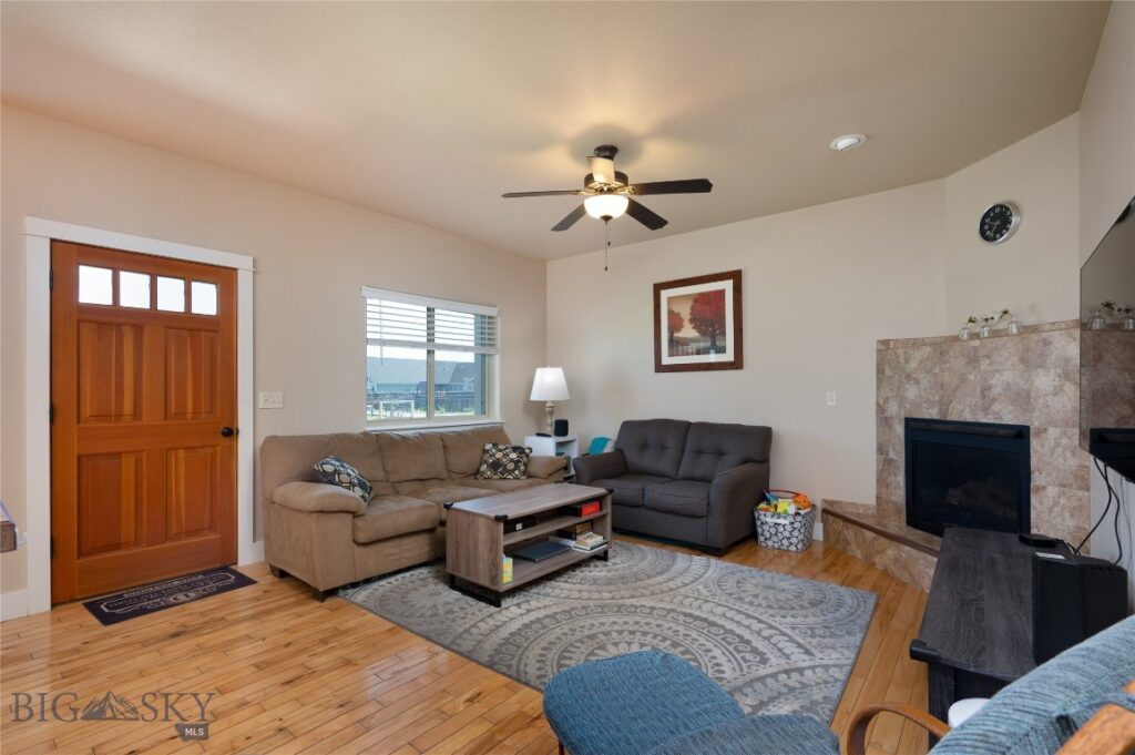 996 Saxon Way, Bozeman MT 59718