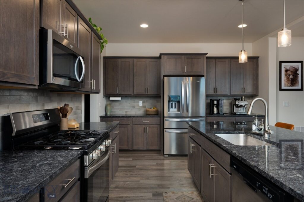 1502 Deadwood Loop, Belgrade MT 59714