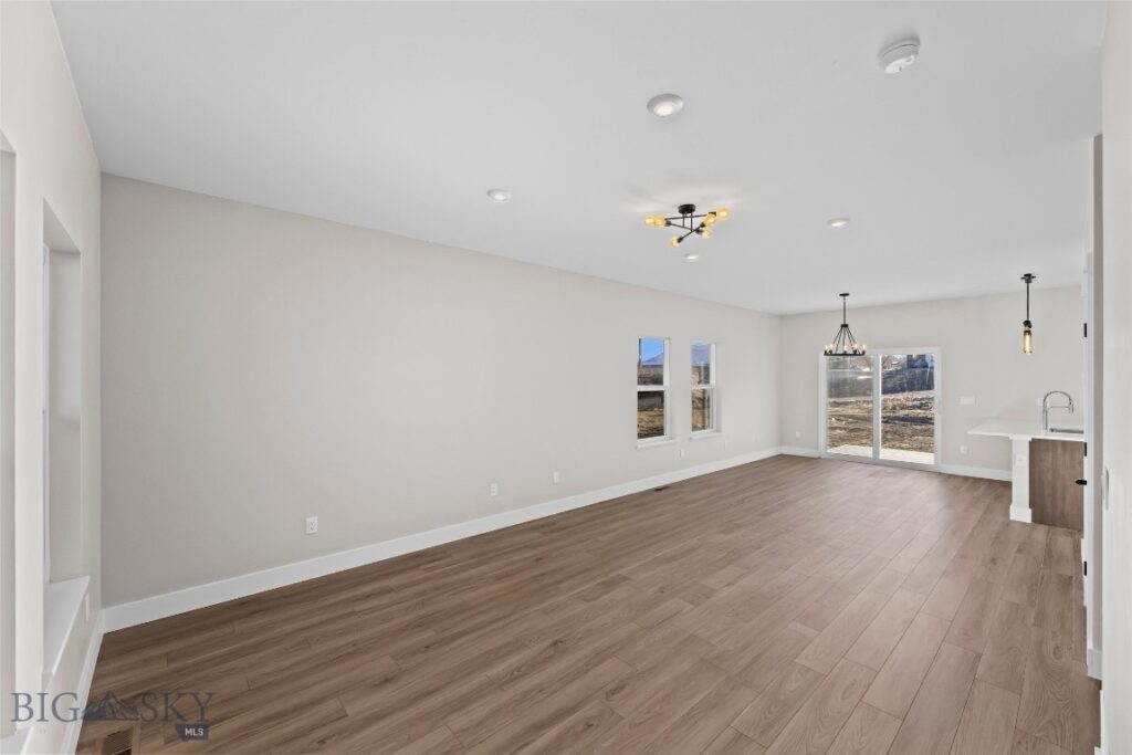 607 N L Street, Livingston MT 59047