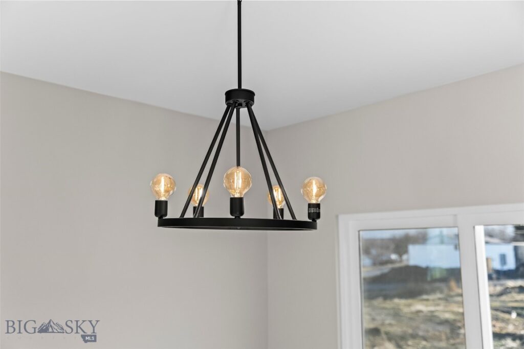 607 N L Street, Livingston MT 59047