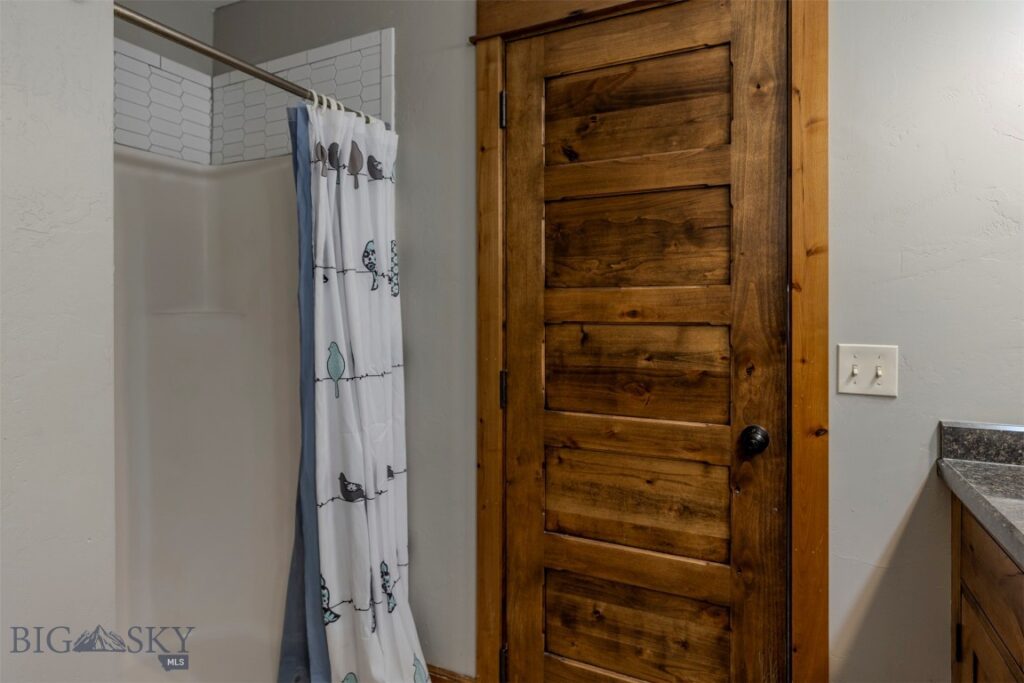 710 Nebula, Livingston MT 59047