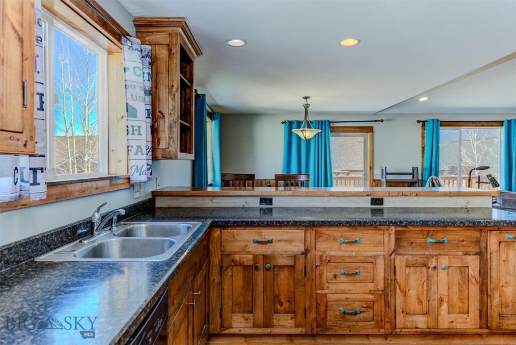 710 Nebula, Livingston MT 59047