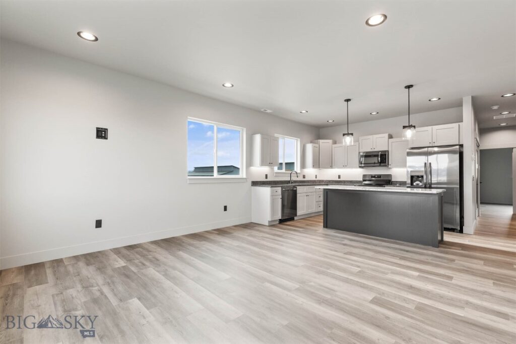 202 Fletching Unit D, Belgrade MT 59714