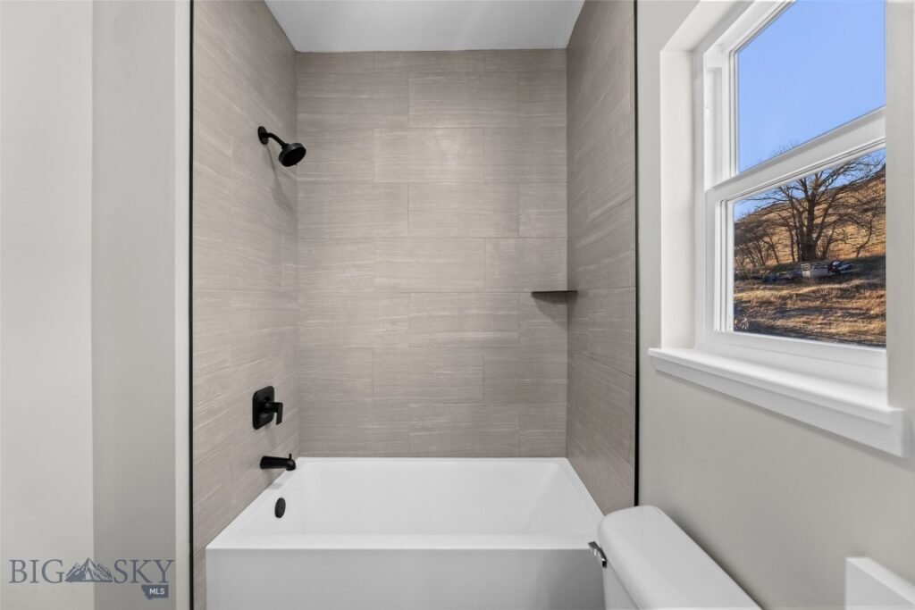 613 N L Street, Livingston MT 59047