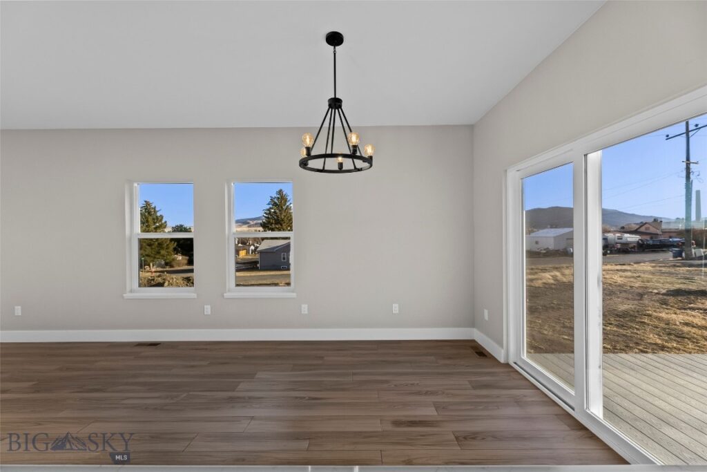 613 N L Street, Livingston MT 59047