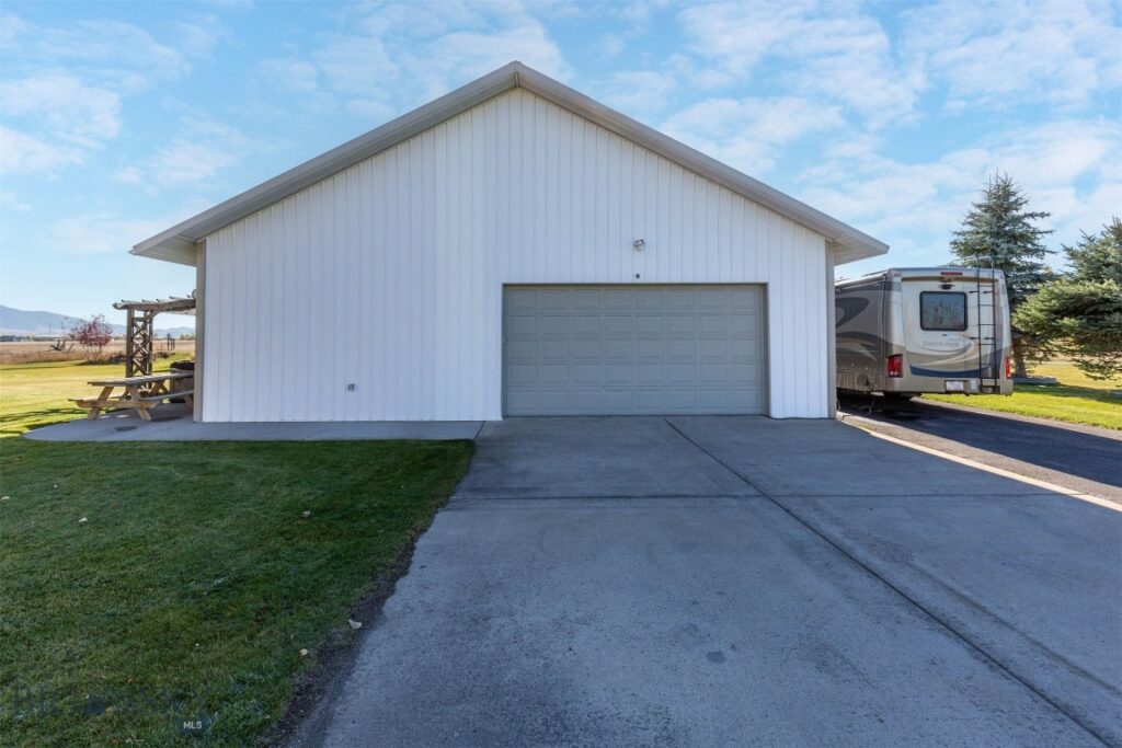 395 Parker Drive, Belgrade MT 59714