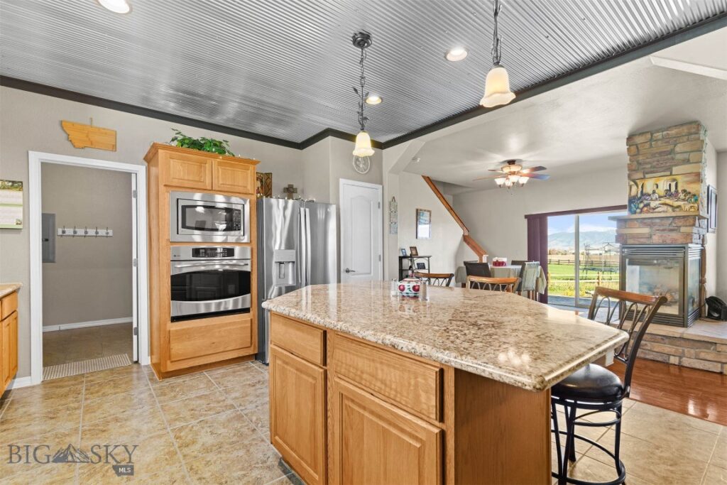 395 Parker Drive, Belgrade MT 59714