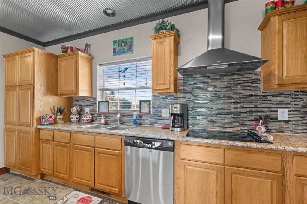 395 Parker Drive, Belgrade MT 59714