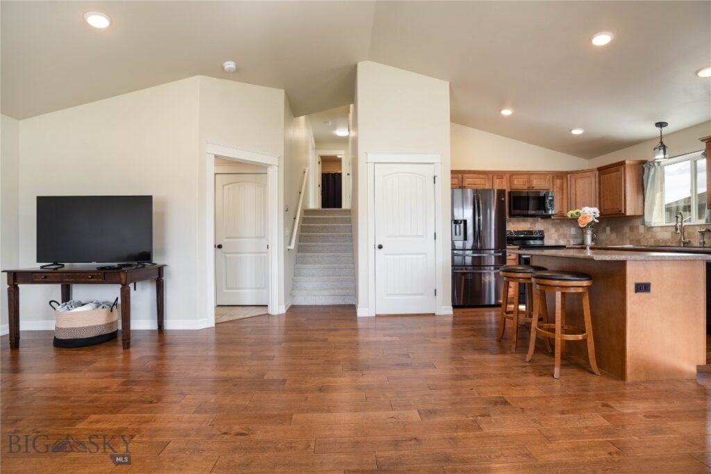 1530 Powers Boulevard, Belgrade MT 59714