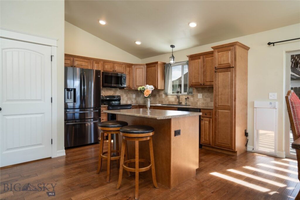 1530 Powers Boulevard, Belgrade MT 59714