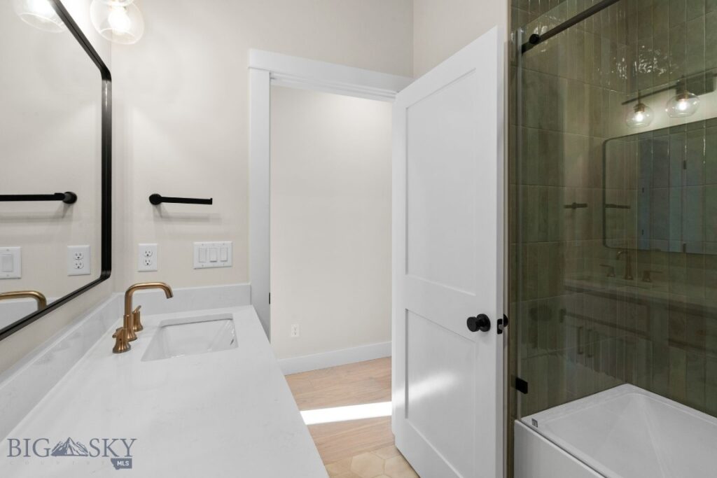 29 Swayback, Bozeman MT 59718