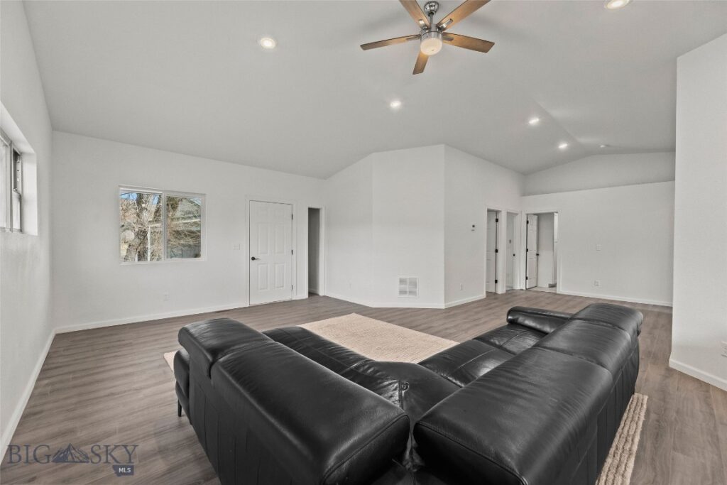 524 N M Street, Livingston MT 59047