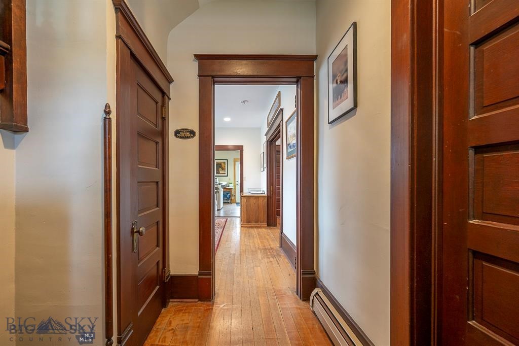 101 N E Street, Livingston MT 59047