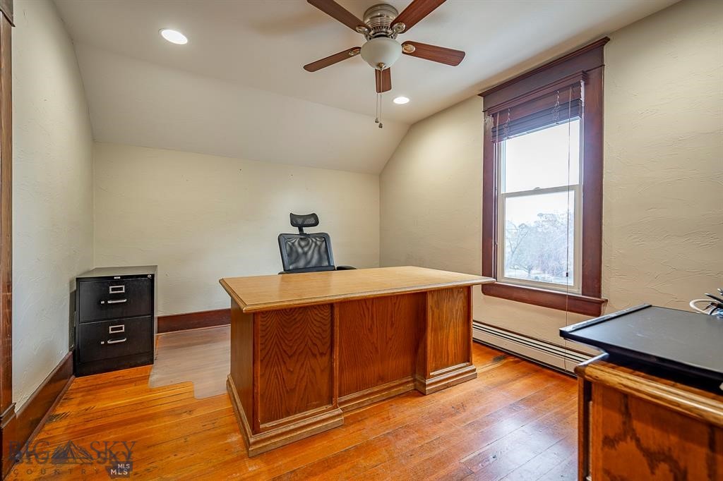 101 N E Street, Livingston MT 59047