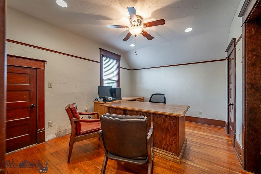 101 N E Street, Livingston MT 59047