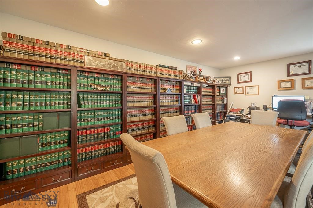 101 N E Street, Livingston MT 59047