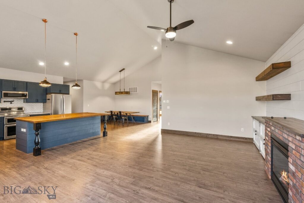 2101 E Silver Circle, Belgrade MT 59714