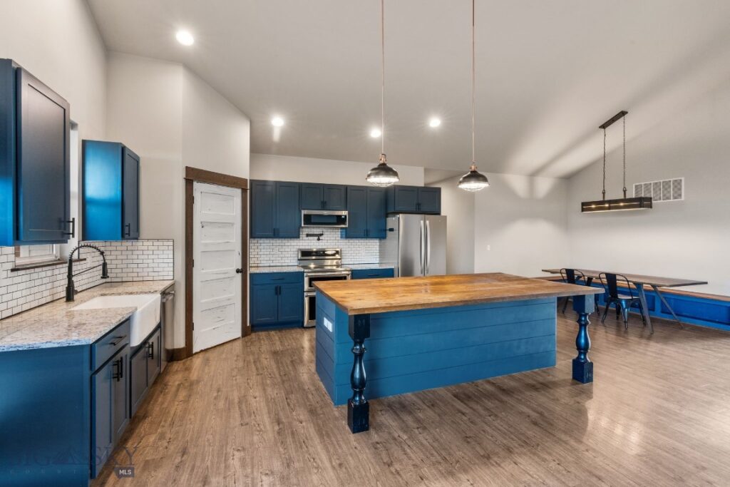 2101 E Silver Circle, Belgrade MT 59714