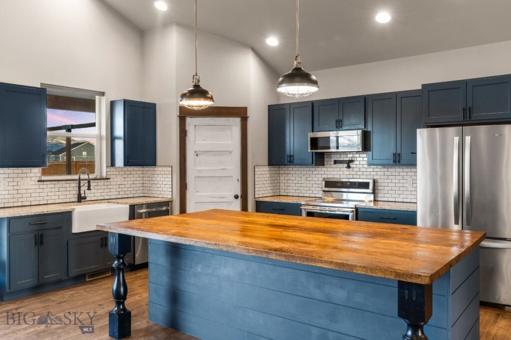 2101 E Silver Circle, Belgrade MT 59714