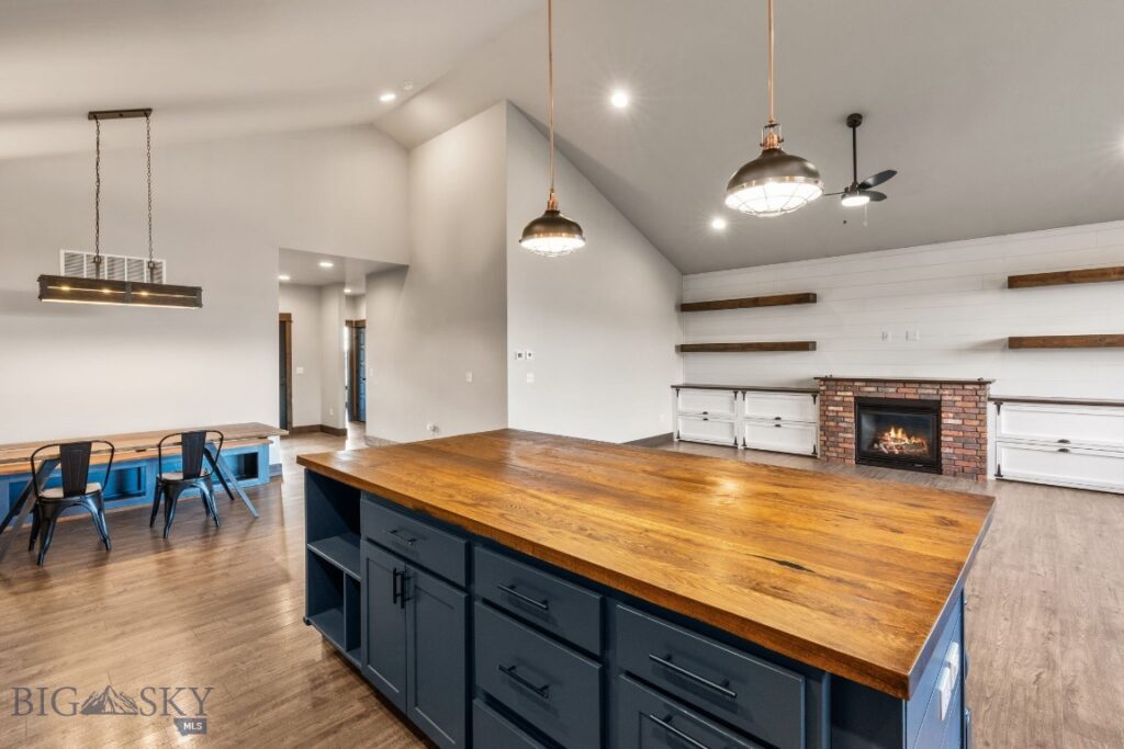 2101 E Silver Circle, Belgrade MT 59714