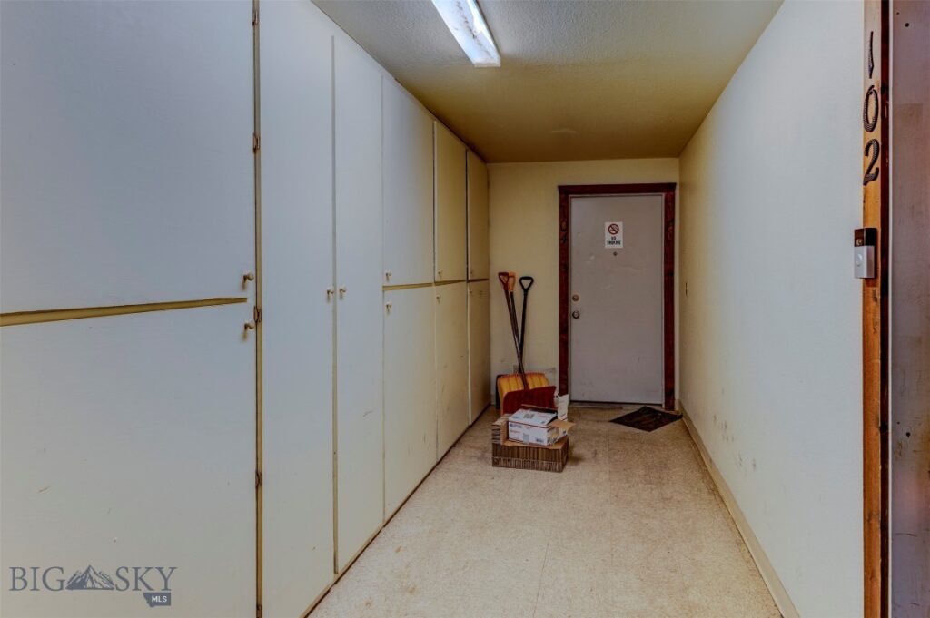 332 S Main Street, Livingston MT 59047