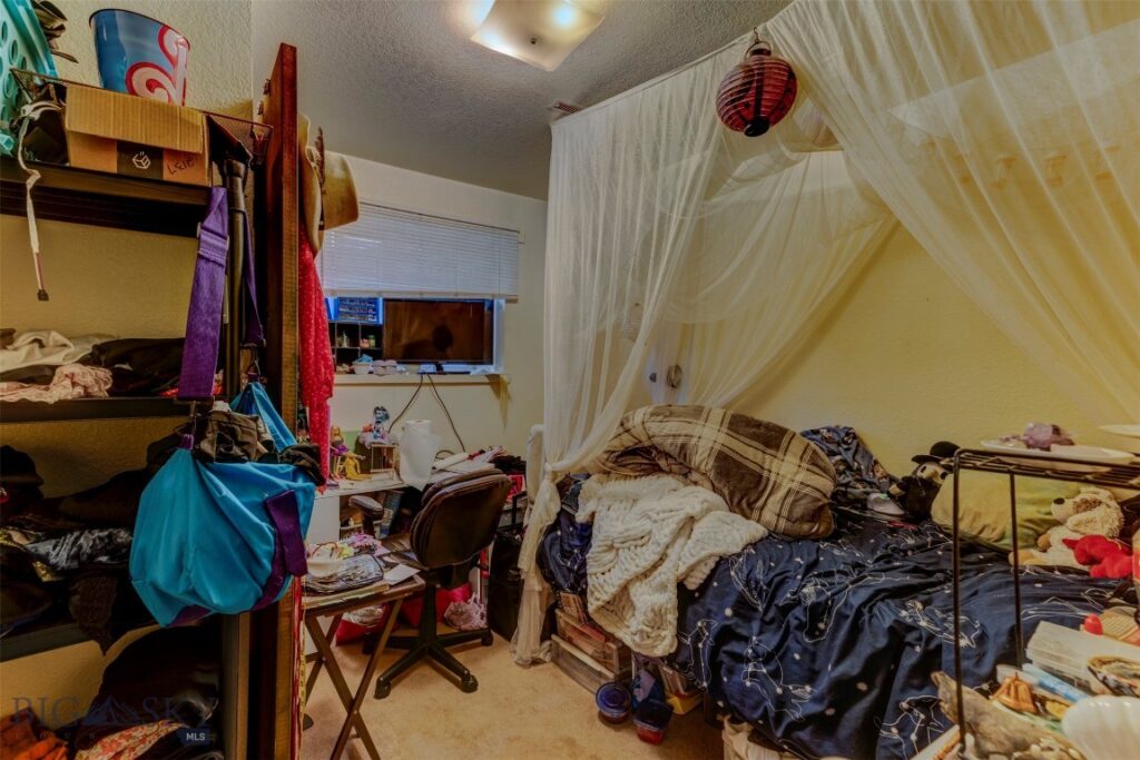 332 S Main Street, Livingston MT 59047