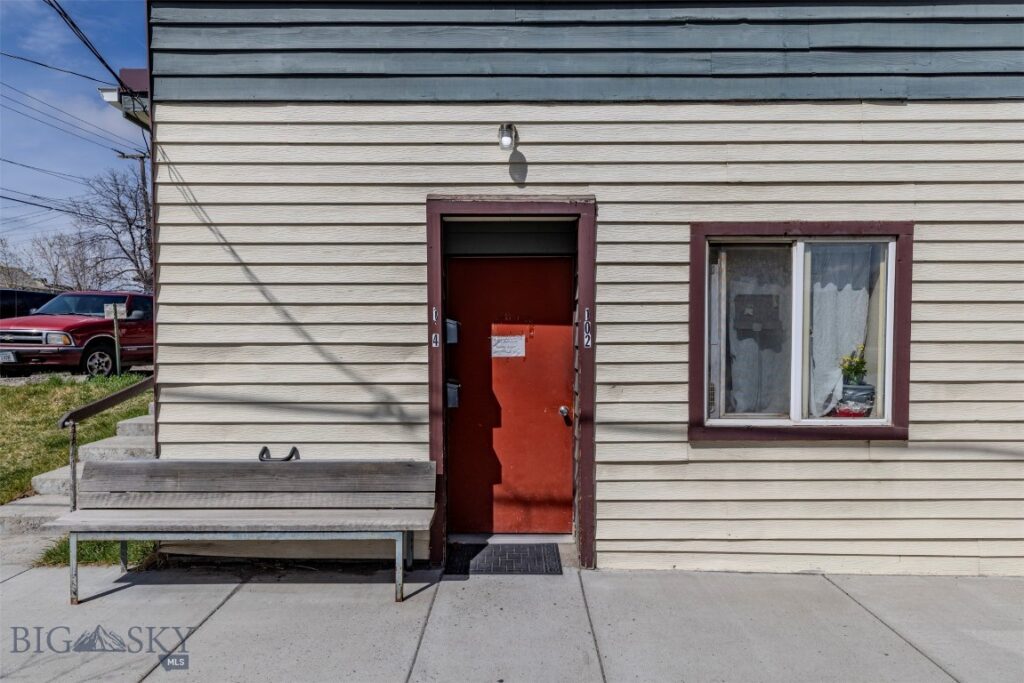 332 S Main Street, Livingston MT 59047