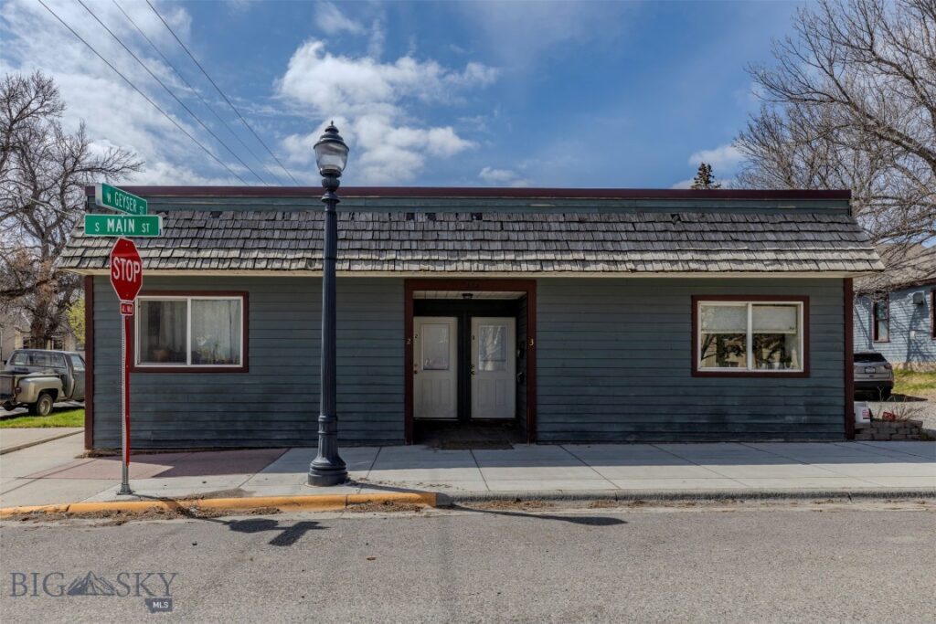 332 S Main Street, Livingston MT 59047