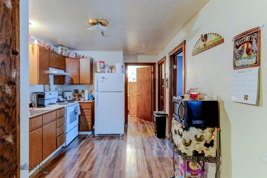 332 S Main Street, Livingston MT 59047