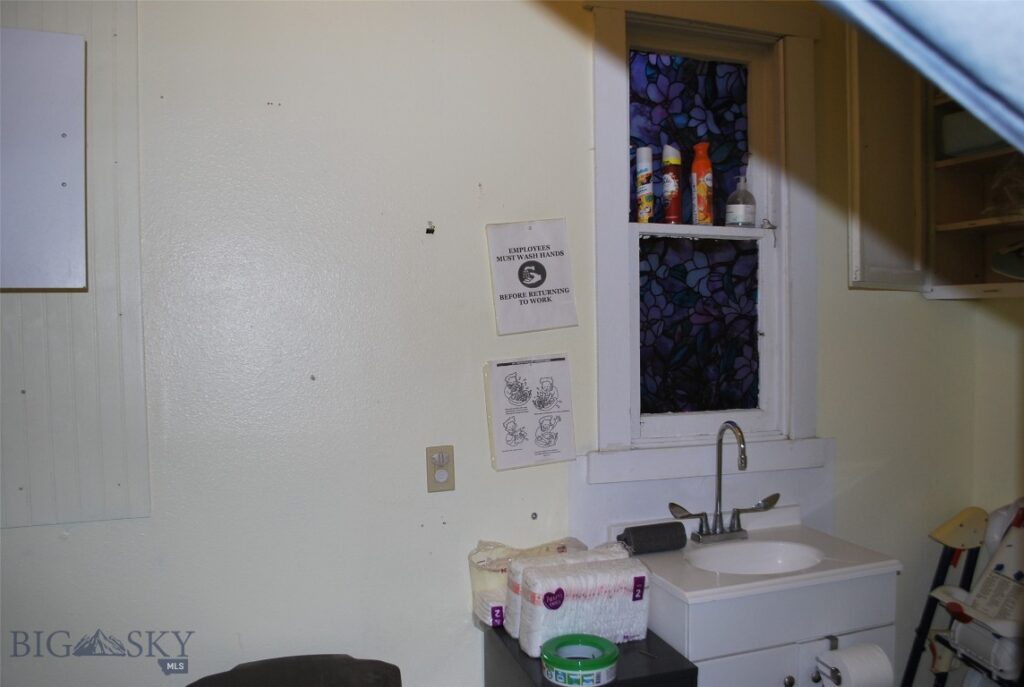 324 S Main Street, Livingston MT 59047