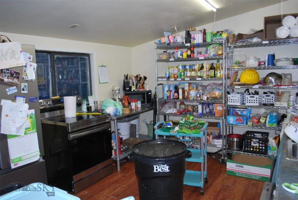 324 S Main Street, Livingston MT 59047