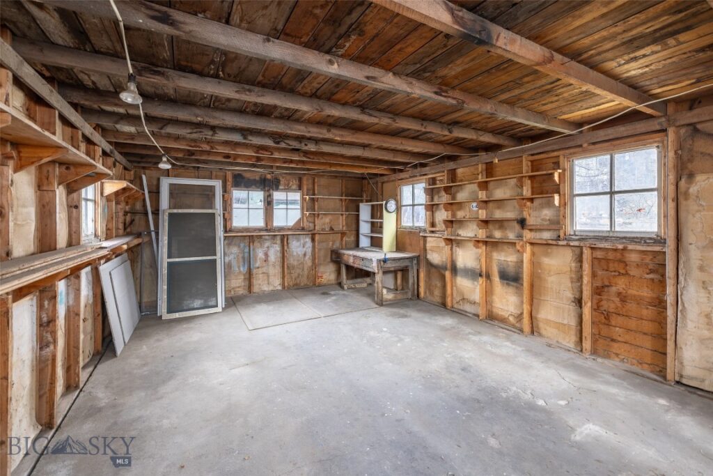 226 S E Street, Livingston MT 59047