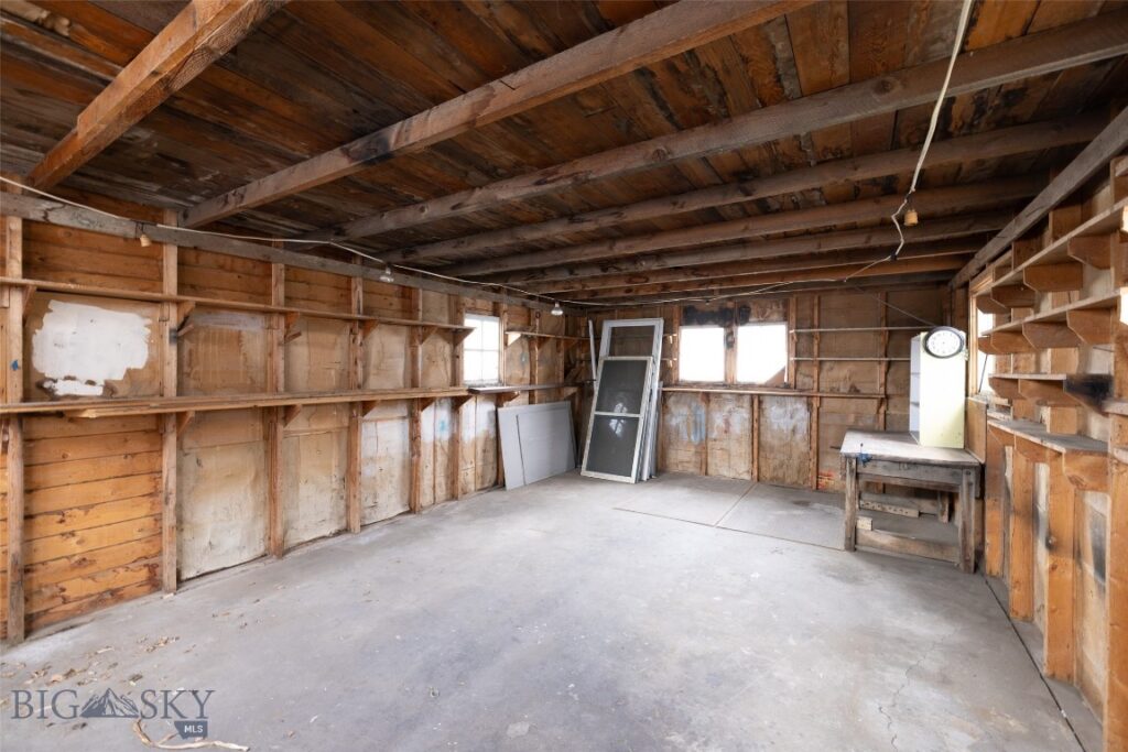 226 S E Street, Livingston MT 59047