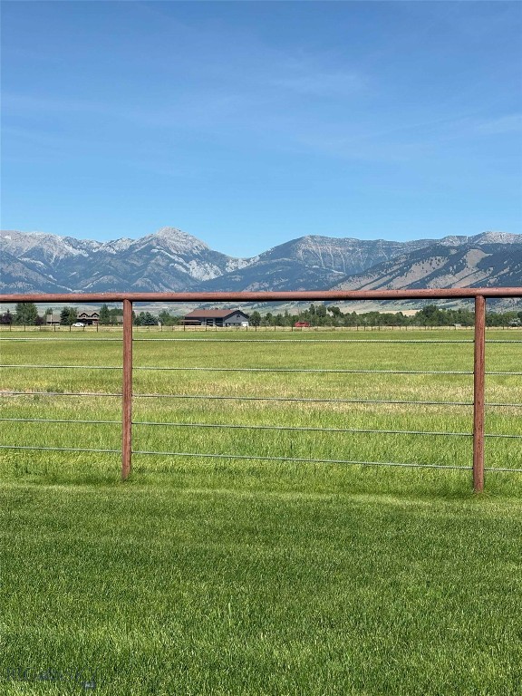 4040 Nelson Road, Belgrade MT 59714