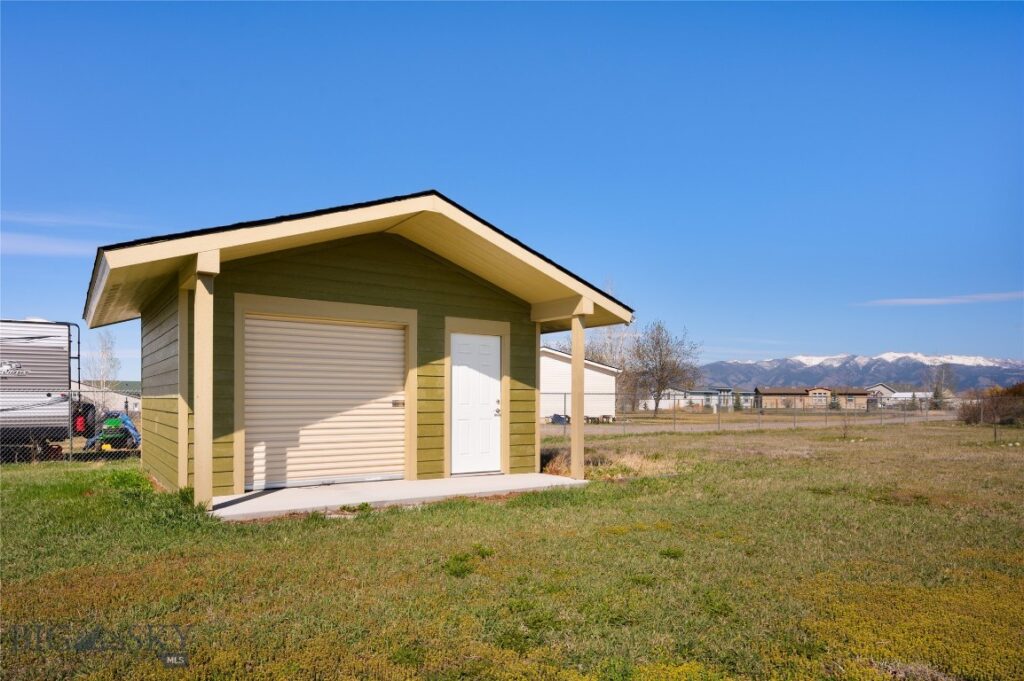 415 Tracy Ann, Belgrade MT 59714