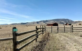 9 Paradise Ranch Road, Livingston MT 59047