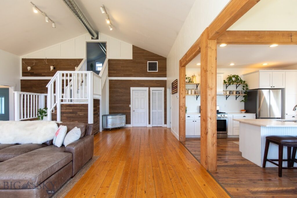 9150 Dry Creek Road, Belgrade MT 59714