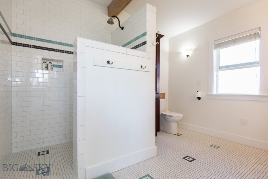 9150 Dry Creek Road, Belgrade MT 59714
