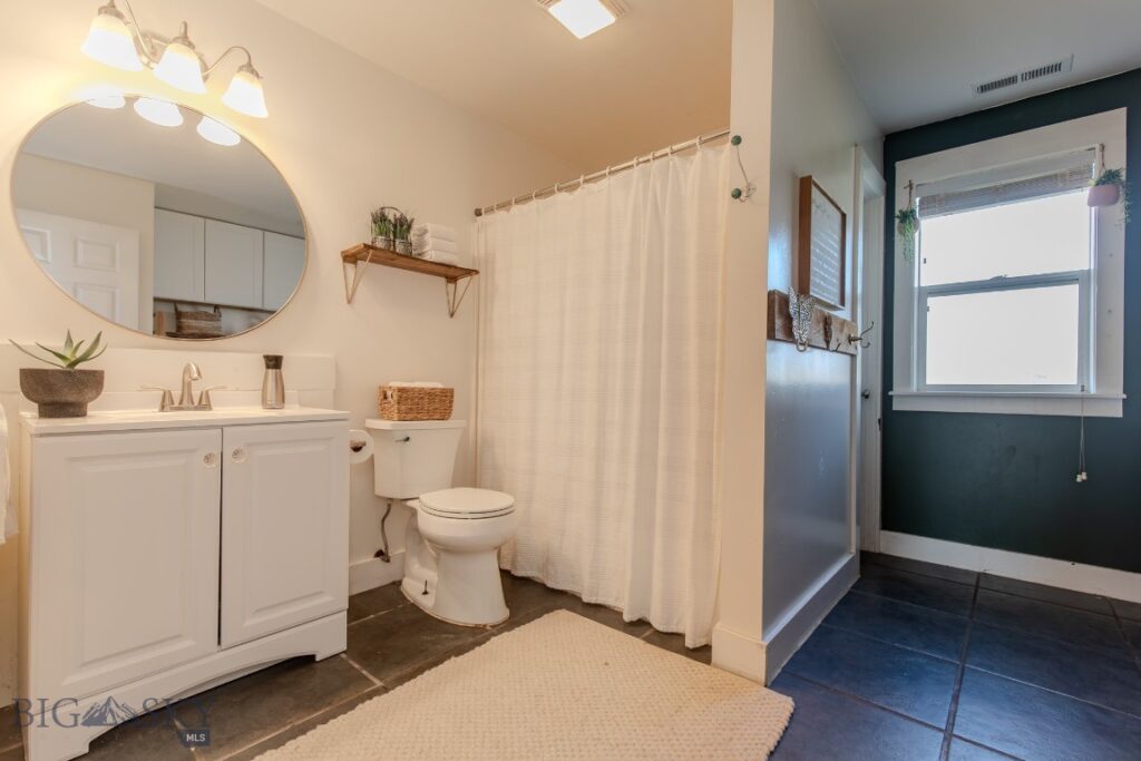 9150 Dry Creek Road, Belgrade MT 59714
